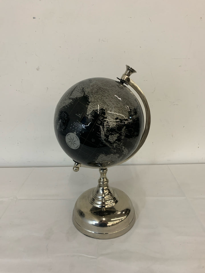 SILVER BASE BLACK GLOBE.