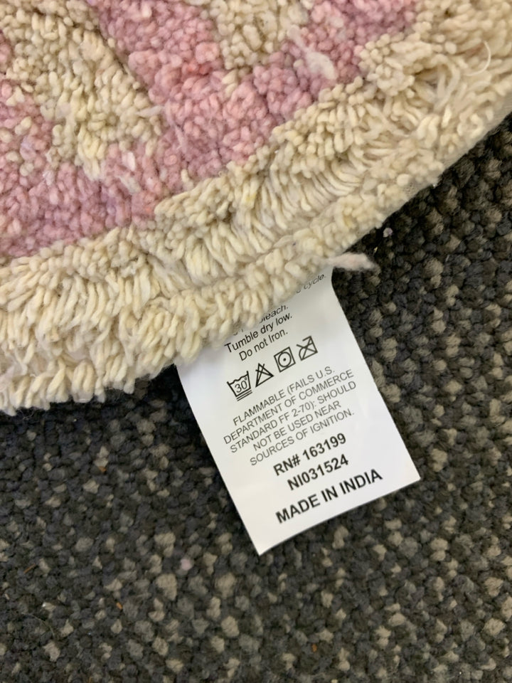NWT BUNNY RUG.