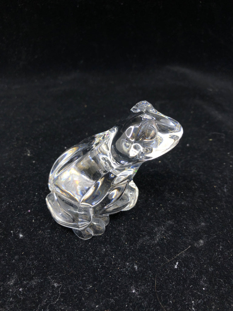 GLASS SITTING FROG.