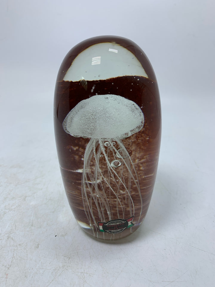 HEAVY STAND OVAL PAPERWEIGHT W/ WHITE JELLY FISH.