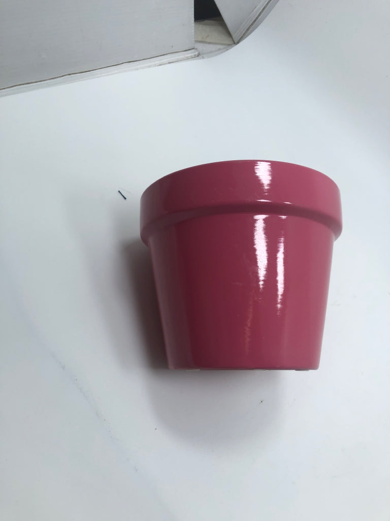 PINK CERAMIC PLANTER.
