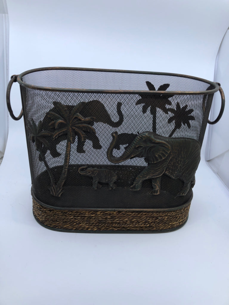 METAL MESH ELEPHANT BASKET W HANDLES.