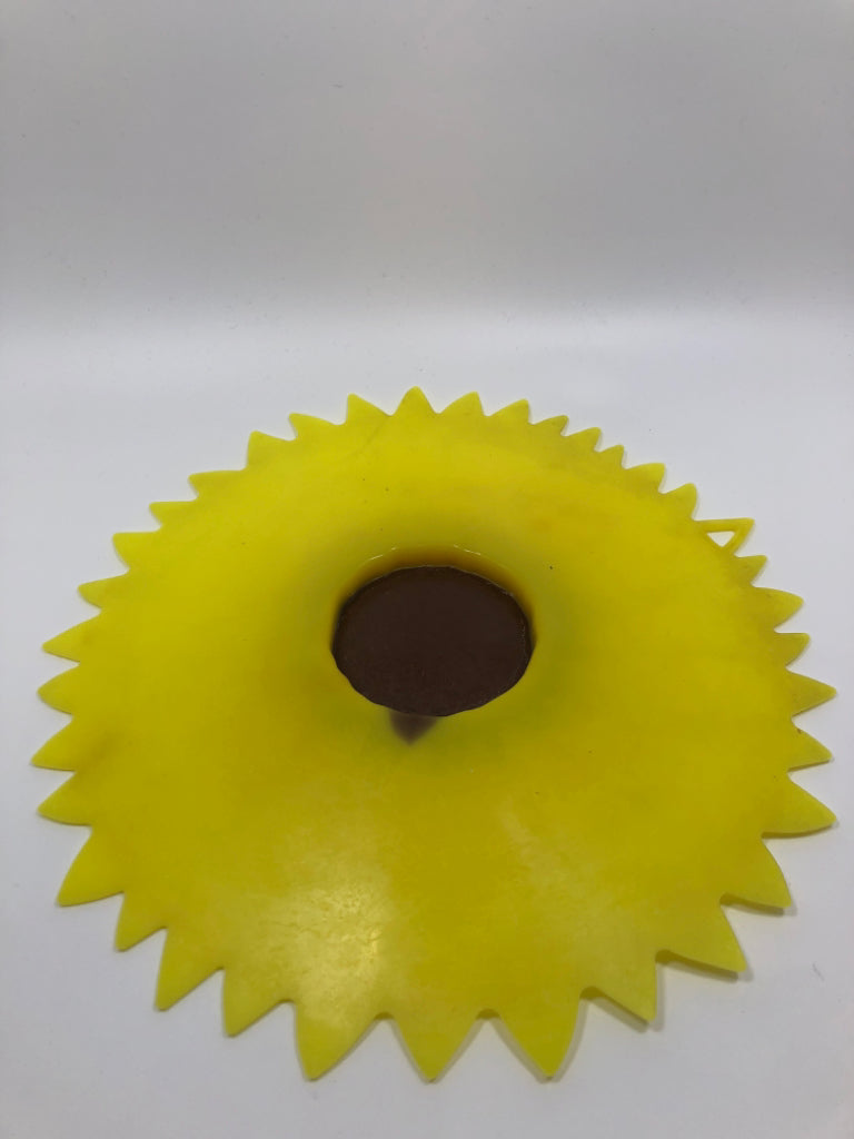 SUNFLOWER SILICONE POT COVER.