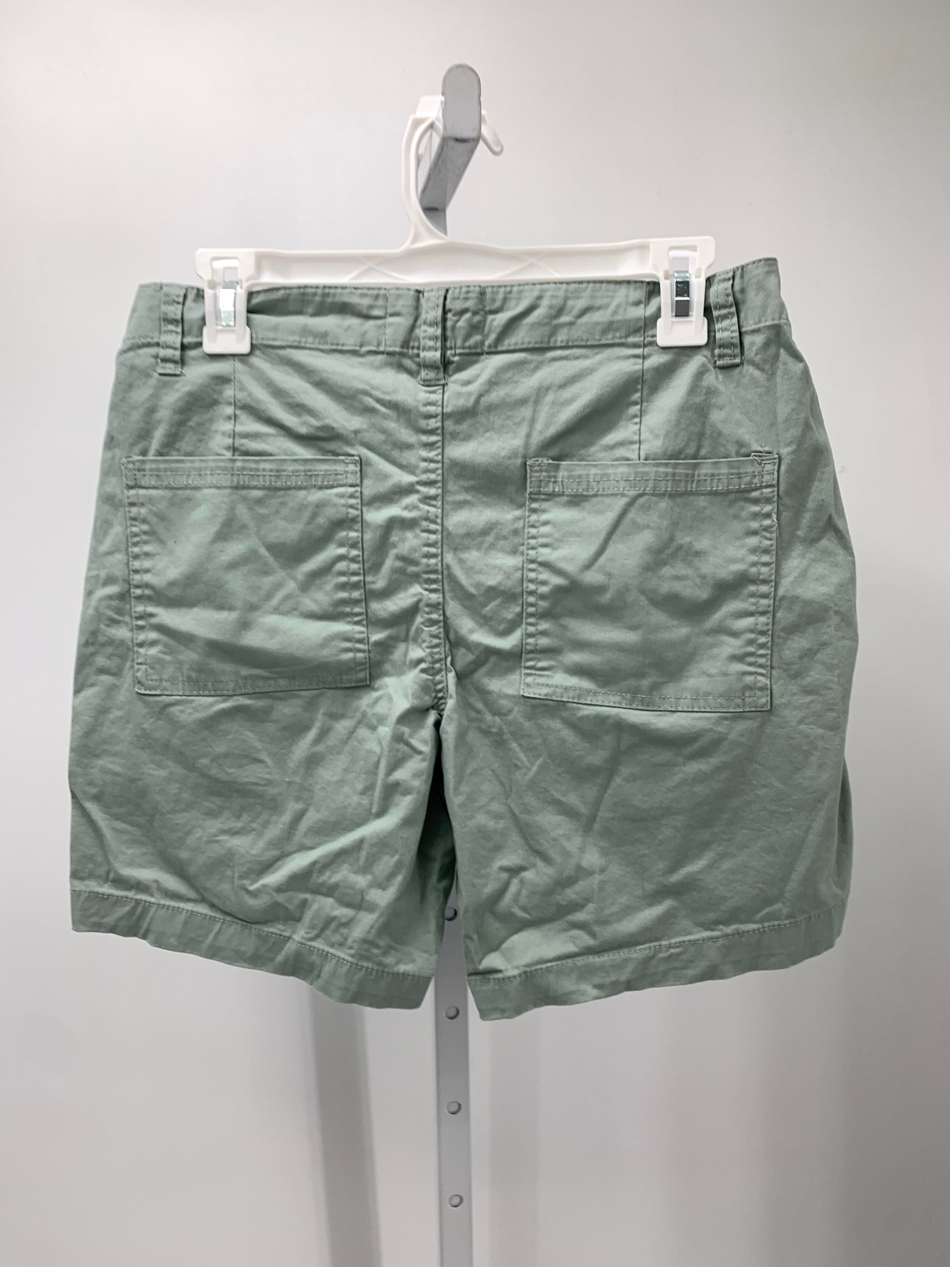 KHAKI SHORTS