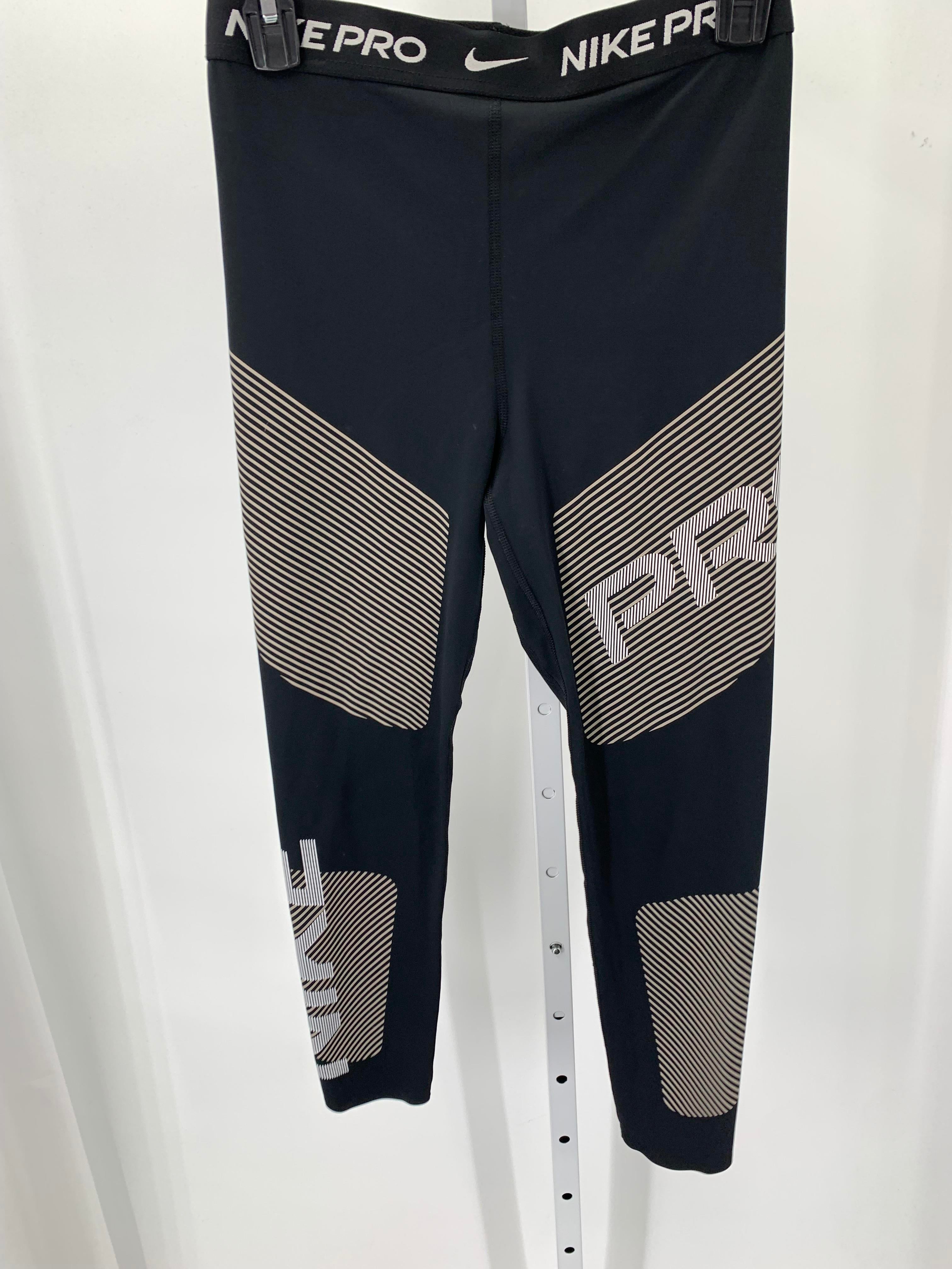 Nike Size Medium Misses Leggings