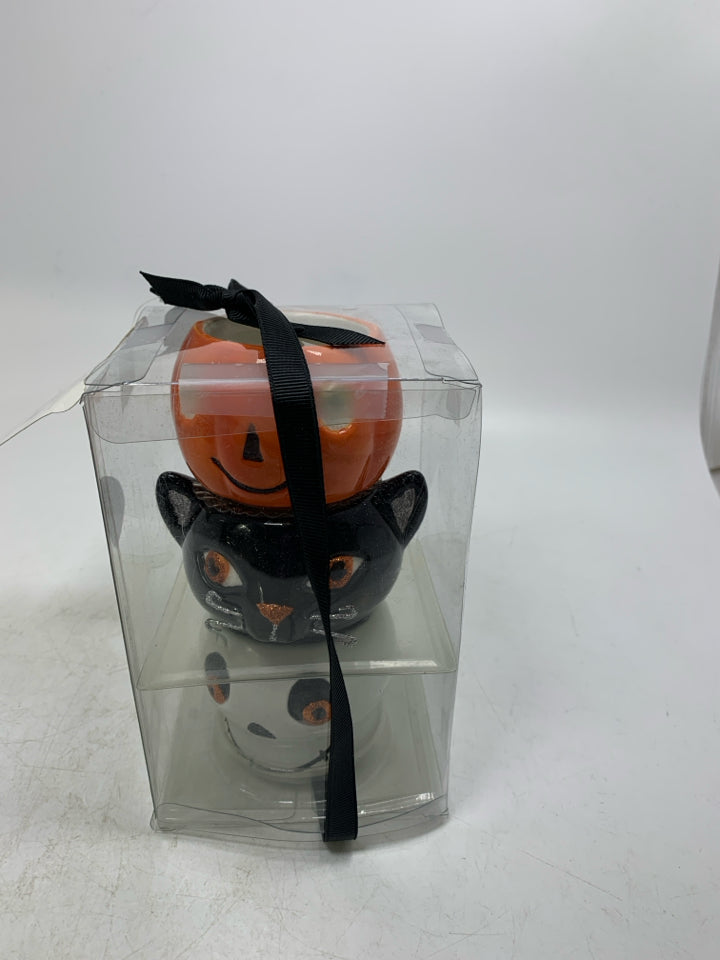 3 TEA LIGHT HOLDERS IN PACKAGE HALLMARK SKULL,JACKO LANTERN,CAT.