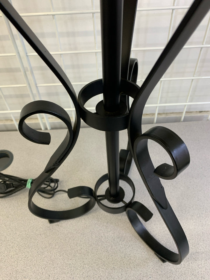 BLACK METAL LAMP W/BROWN SOFT SHADE.