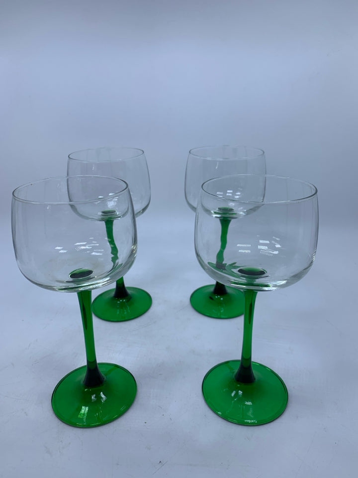 4 GREEN STEM WINE GLASSES.