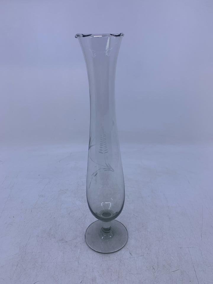 FOOTED CLEAR GLASS VASE W/ ETCHED FLOWERS RUFFLE EDGE.