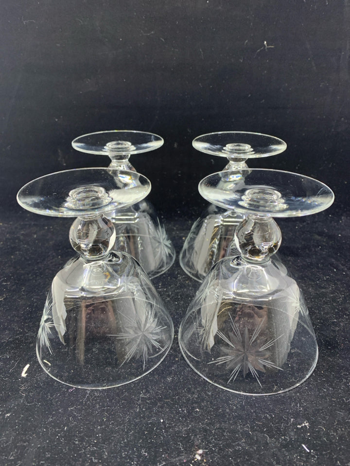 4 CRYSTAL ETCHED STAR PATTERN LIQUEUR GLASSES.