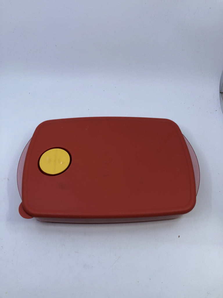 RED RECTANGLE TUPPERWARE CONTAINER.