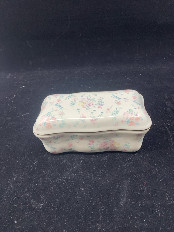 ASHLAND RECTANGLE FLORAL TRINKET BOX.