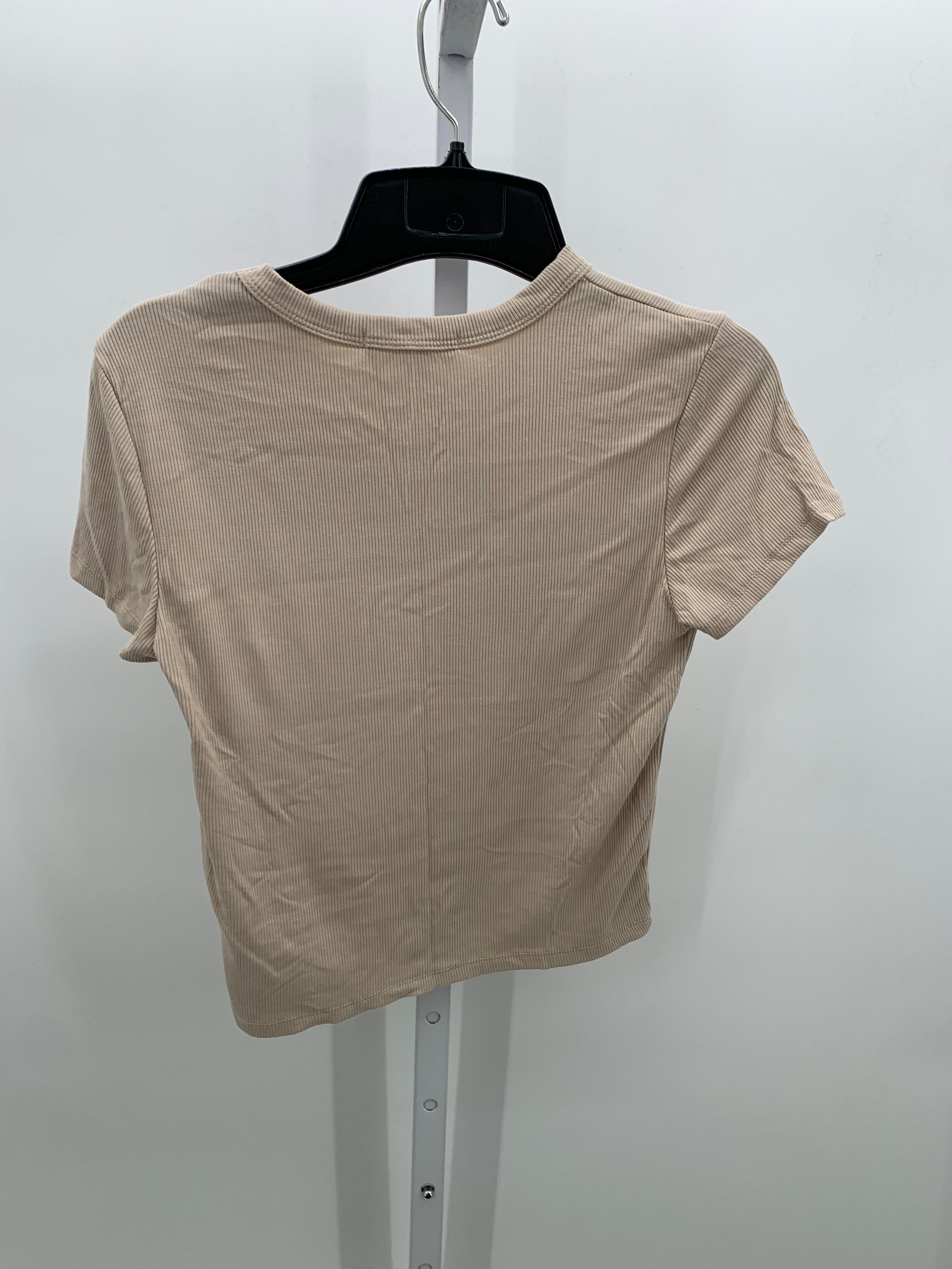 Pink Rose Size Medium Juniors Short Sleeve Shirt