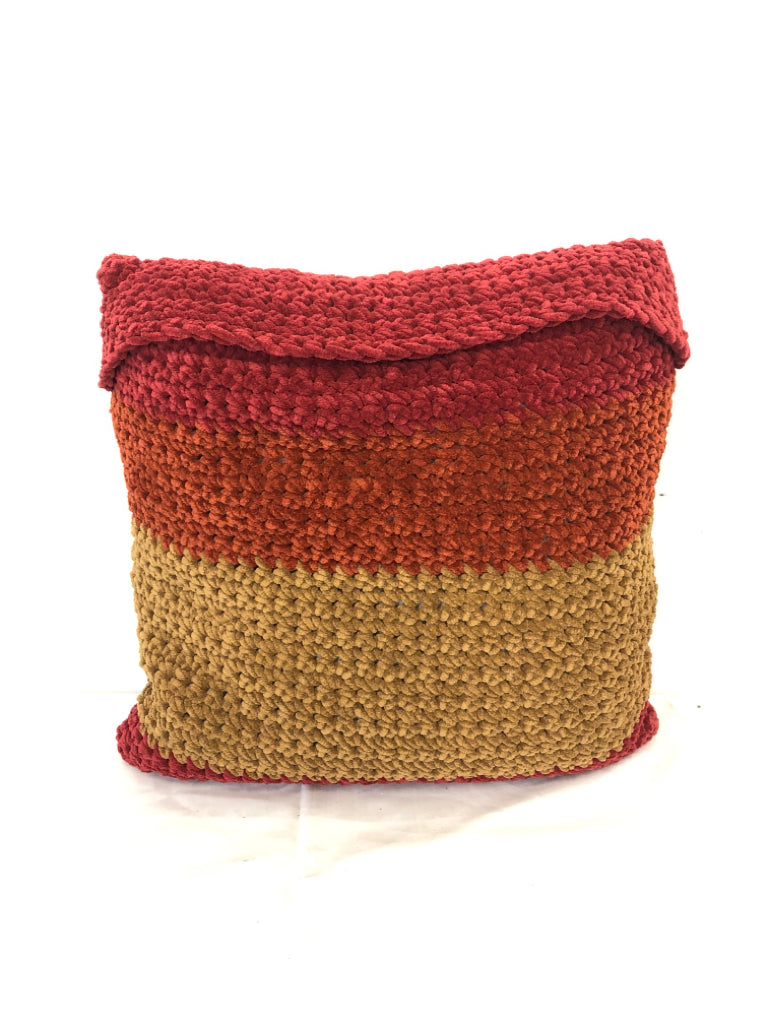 RED ORANGE WOVEN SQUARE PILLOW.