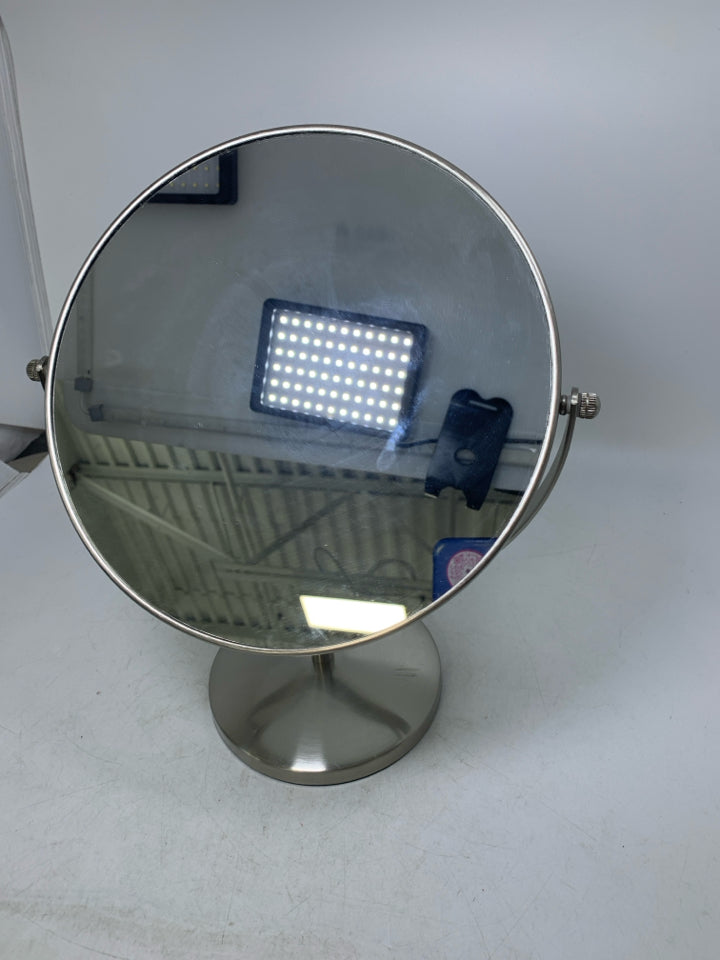 BINO SILVER VANITY MIRROR.