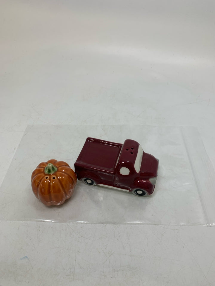 MAROON TRUCK W/ PUMPKIN IN BED SALT/PEPPER SHAKERS IN BAG.