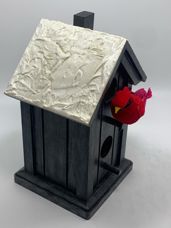 BLACK BIRDHOUSE DECOR W/CARDIAL.