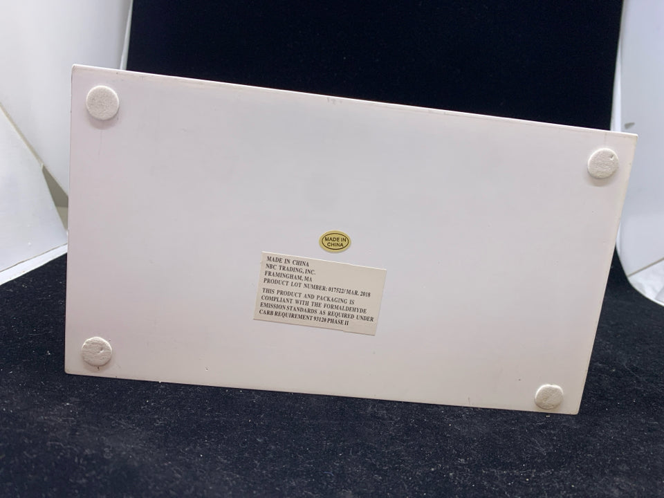 WHITE/GRAY JEWELRY STAND WITH TWO BARS AND RING HOLDER.