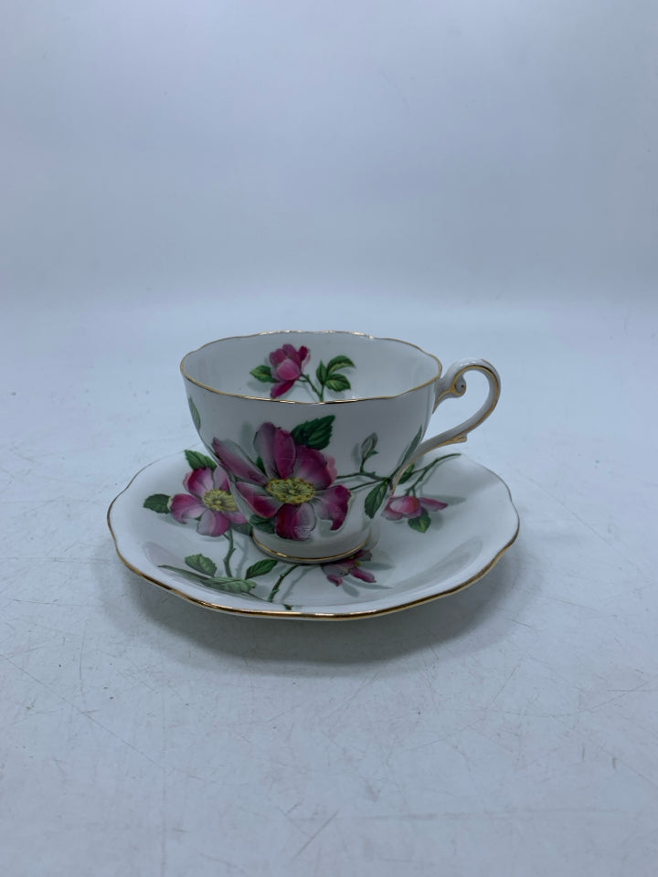 TWO TONED PINK FLOWERS TEACUP/SAUCER.