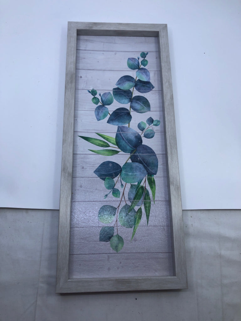 BLUE LEAVES IN GREY WOOD WALL ART.
