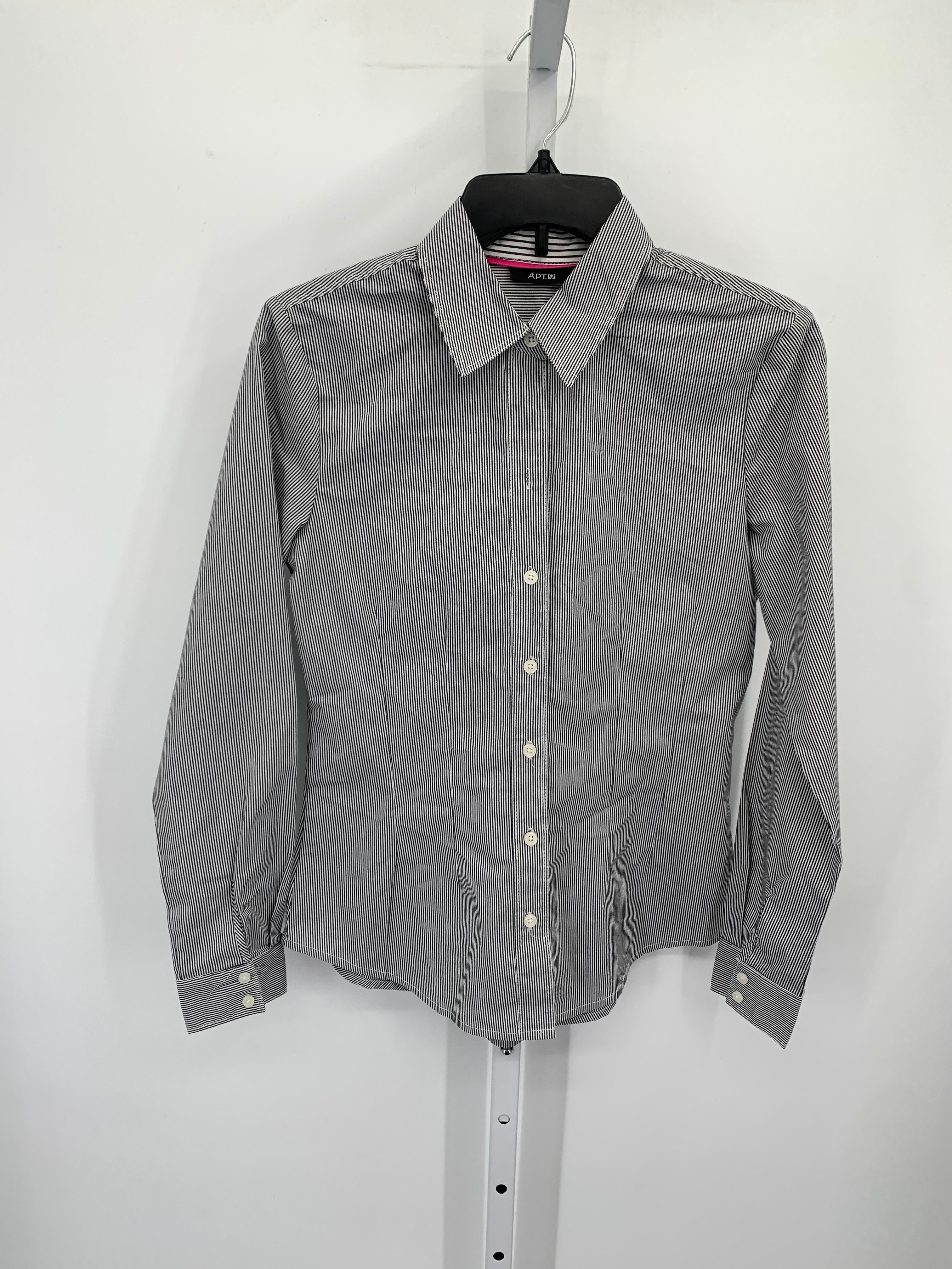 Apt. 9 Size Small Misses Long Sleeve Shirt