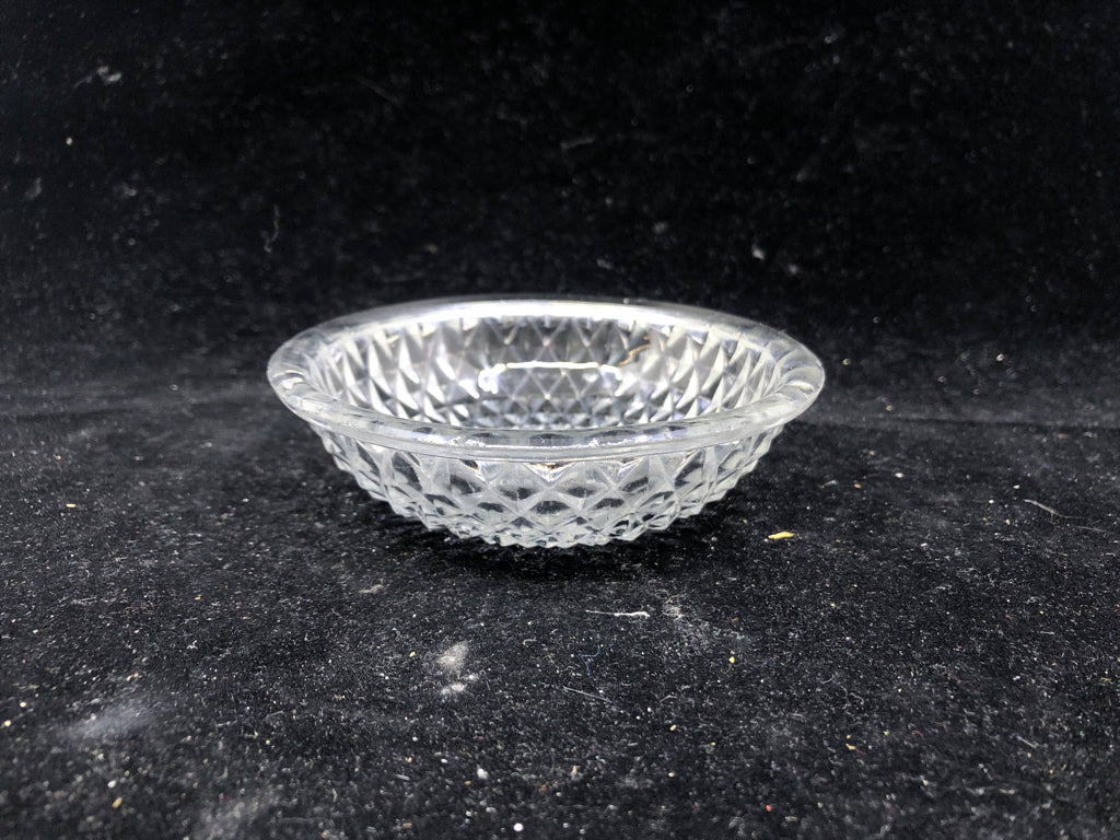 6PC SMALL CUT GLASS BOWLS.