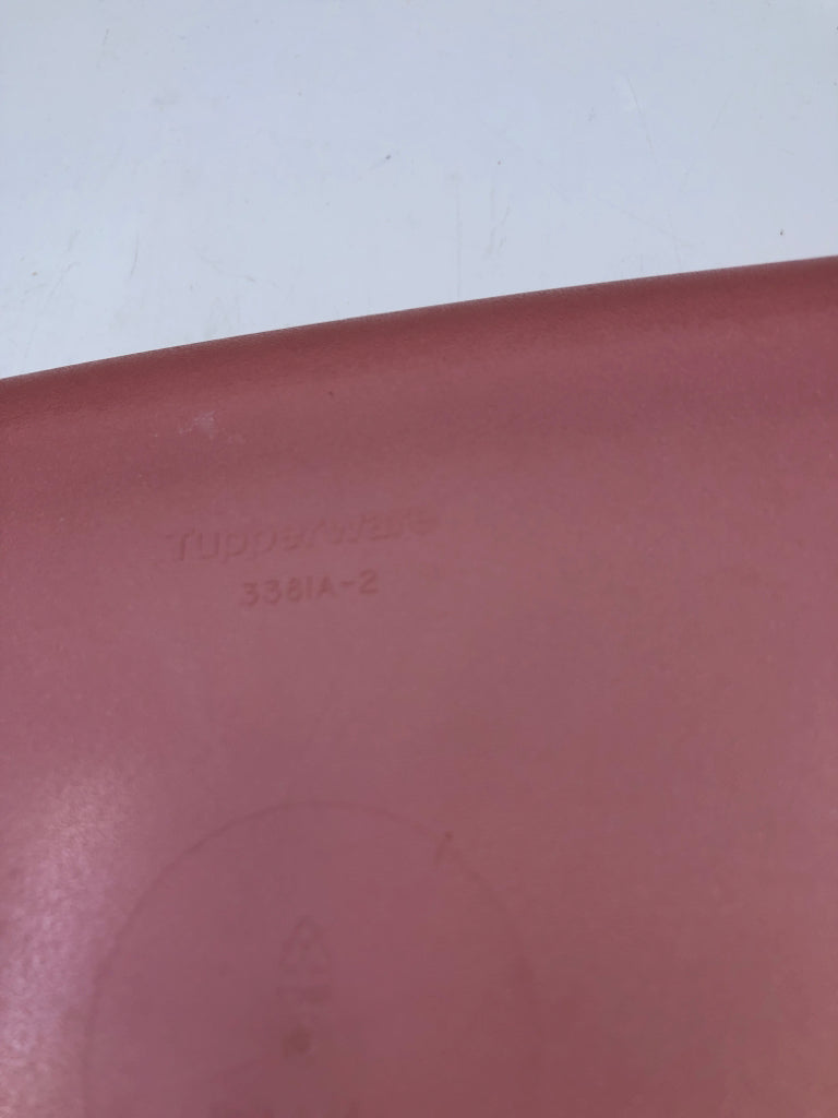 RED RECTANGLE TUPPERWARE CONTAINER.