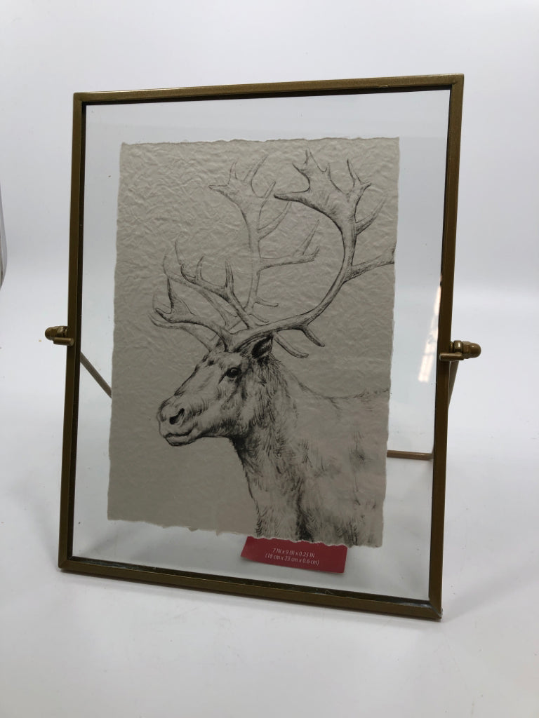 ELK DRAWN PRINT IN GOLD FRAME.
