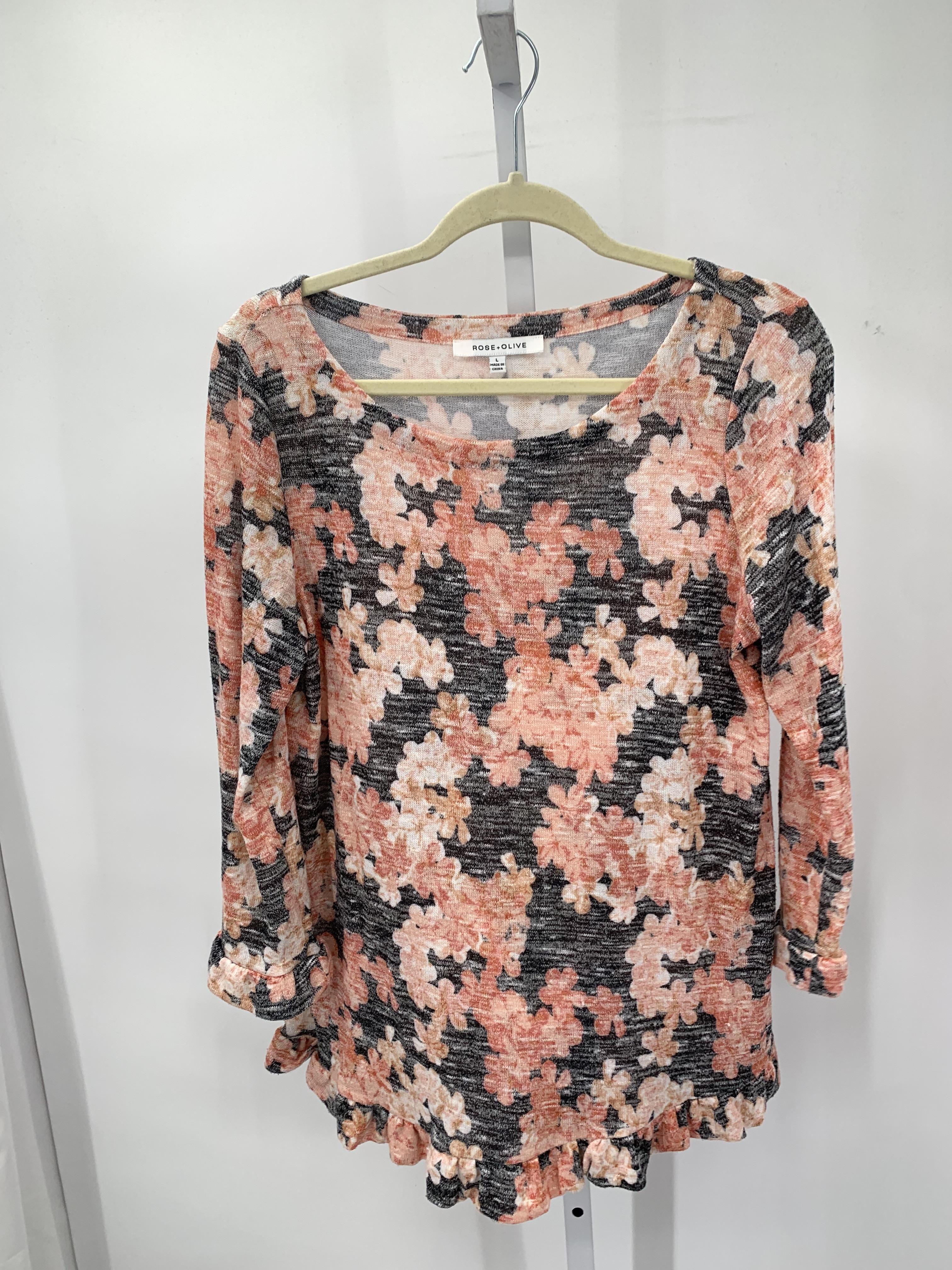Rose & Olive Size Large Misses Long Slv Sweater