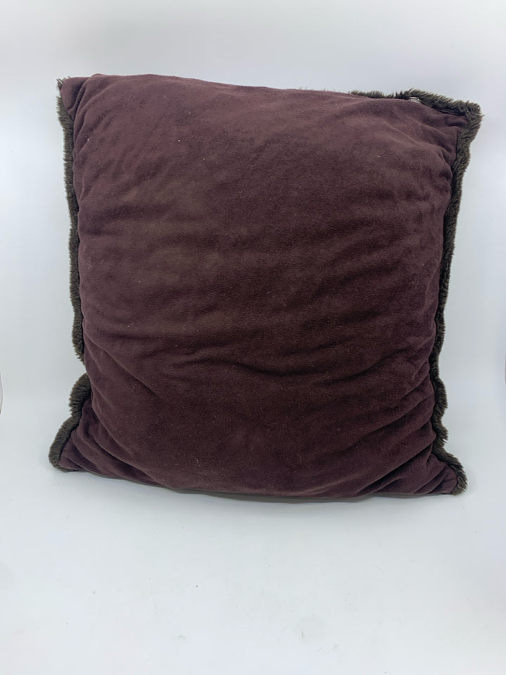BROWN FUZZY SQUARE PILLOW.