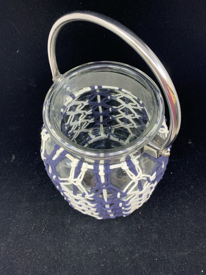 GLASS LANTERN SILVER HANDLE BLUE/WHITE NET.