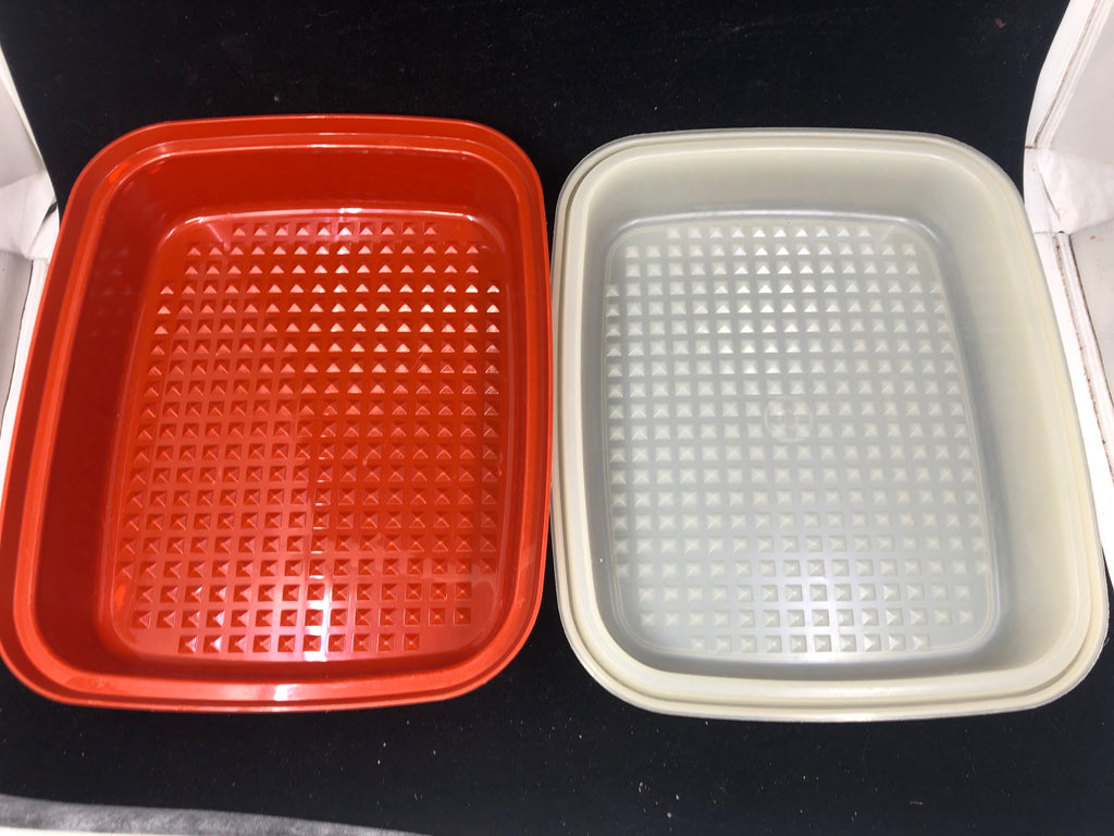 VTG ORANGE RECTANGLE TUPPERWARE.