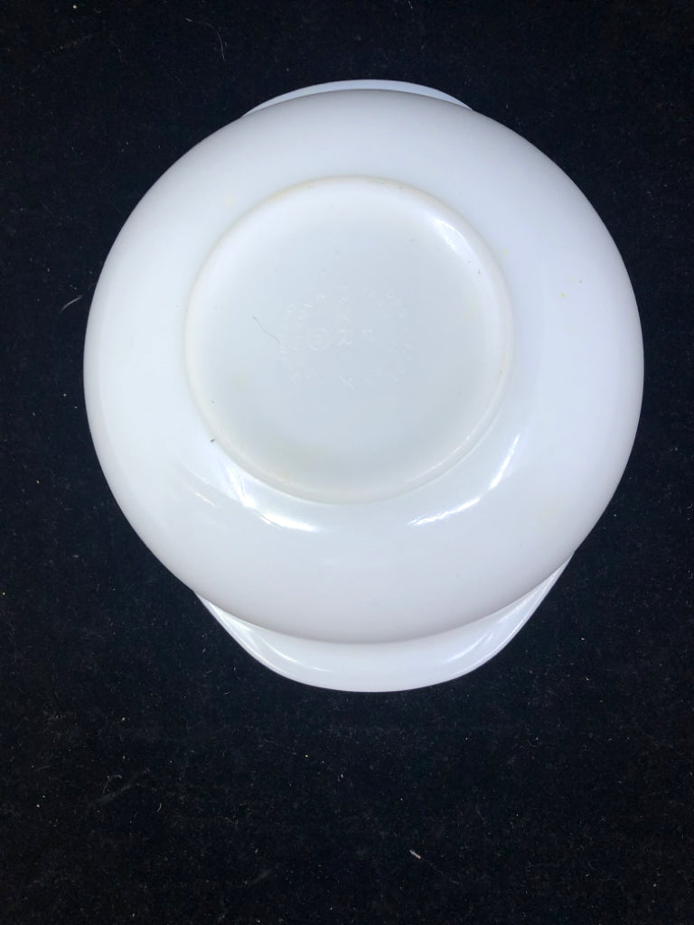VTG WHITE PYREX BOWL W HANDLES.