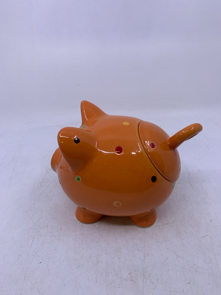 POLKA DOT PIG BANK.