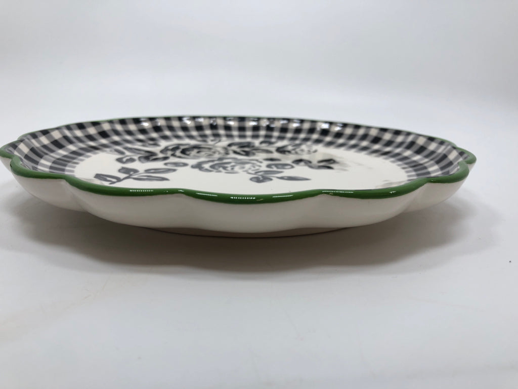 4 BLACK ROSE/PLAID PLATES.