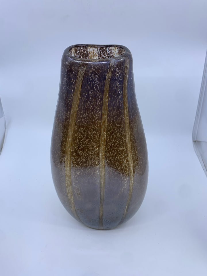 BROWN BLOWN GLASS WIDE VASE.