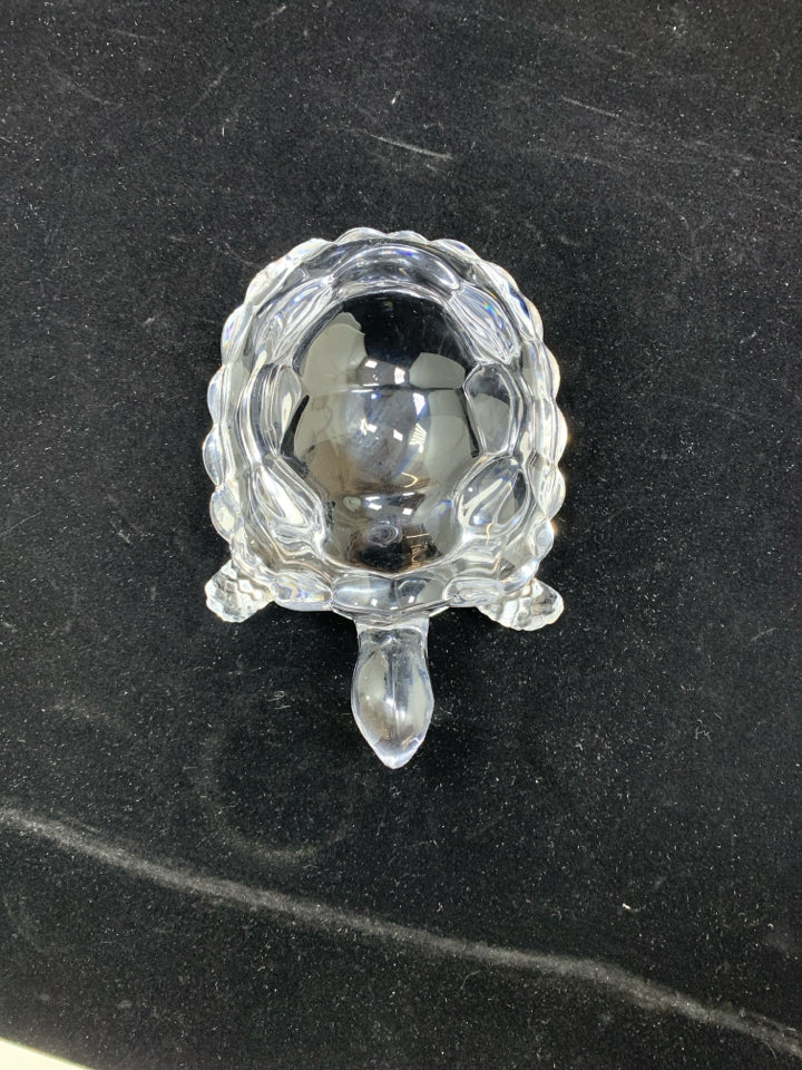 GLASS TURTLE FIGURINE.