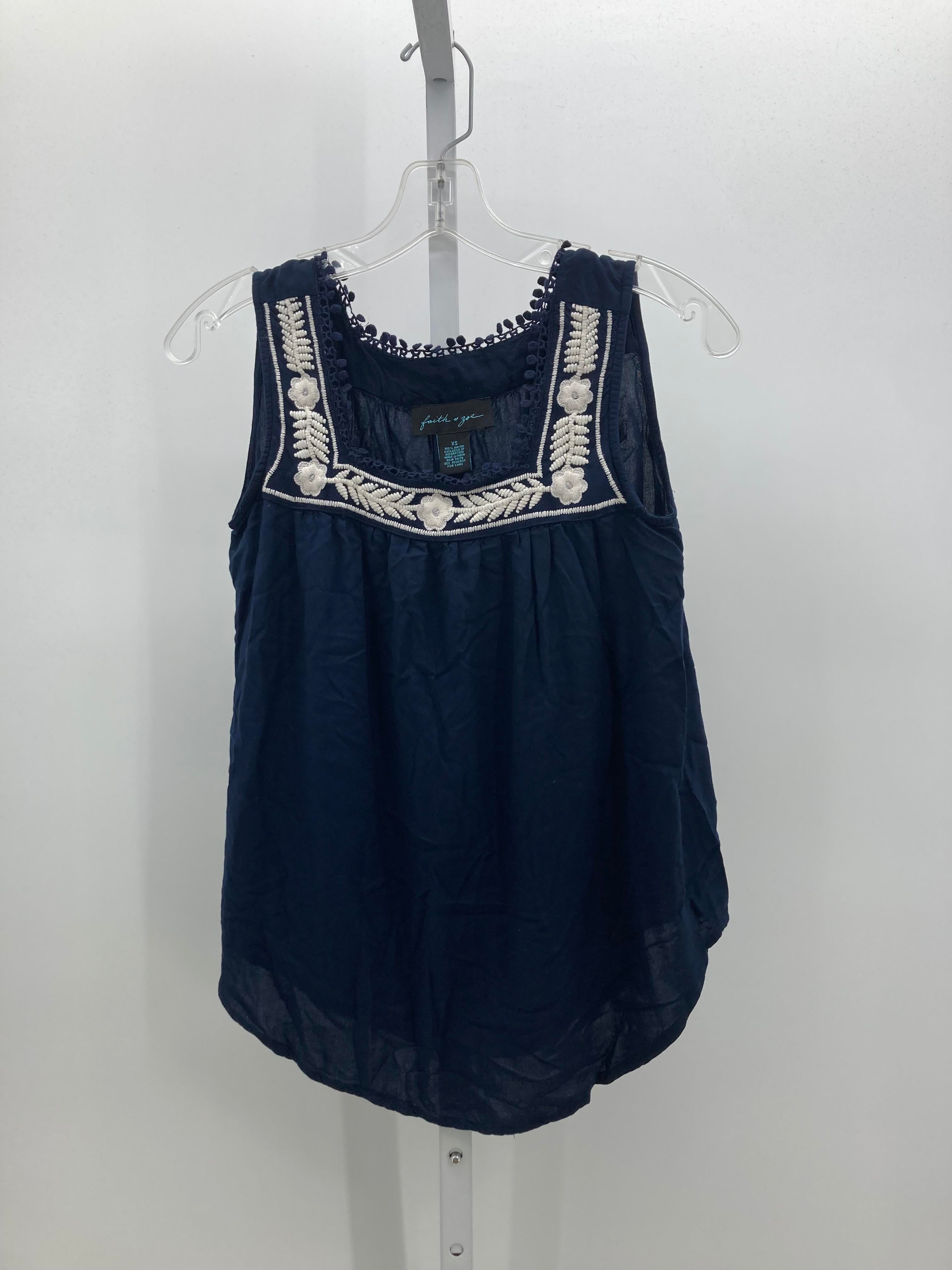 Size X Small Misses Sleeveless Shirt