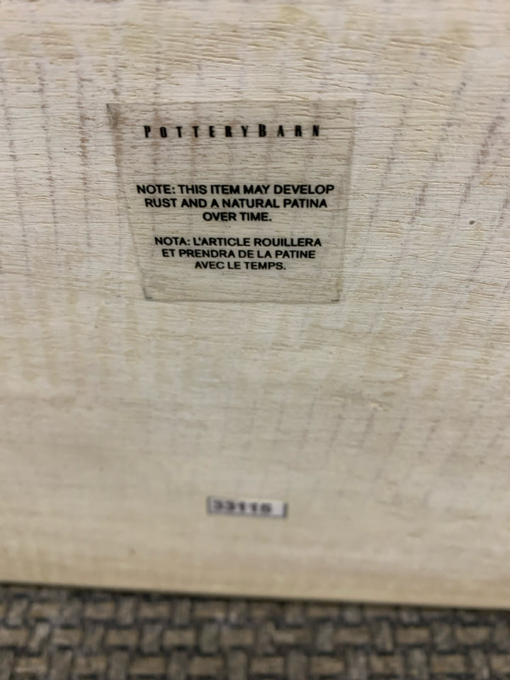 5-SPOT DISTRESSED WOODEN PLANK CANDLE HOLDER.