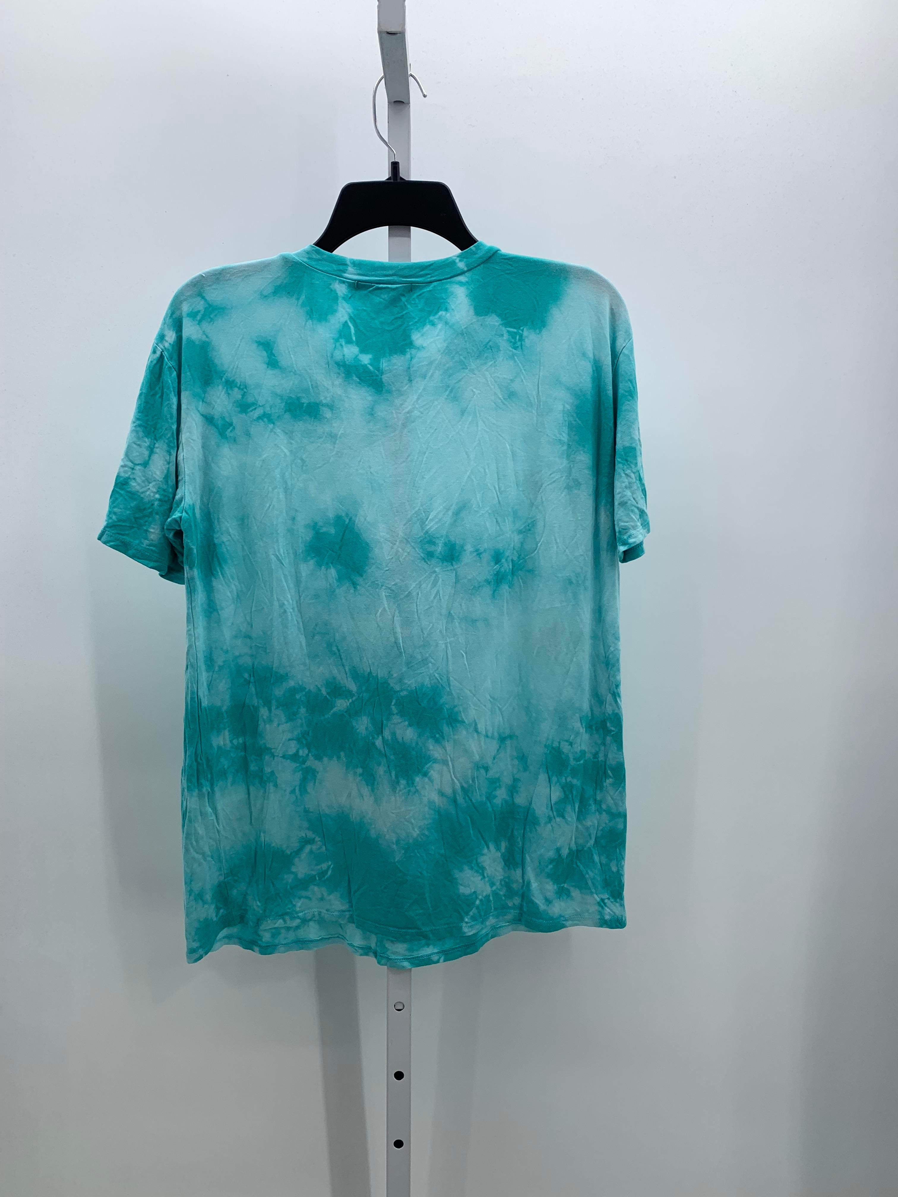 Size Medium Misses Short Sleeve Shirt