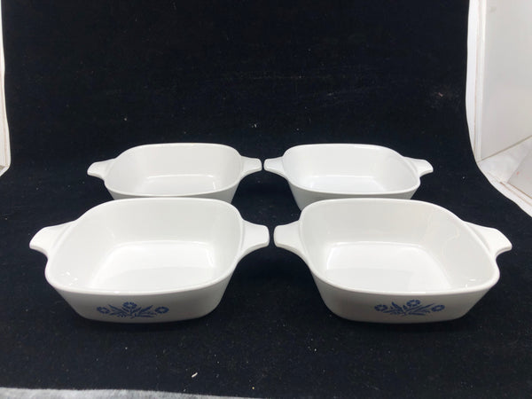 4 SQUARE SMALL BAKING DISH W HANDLES.