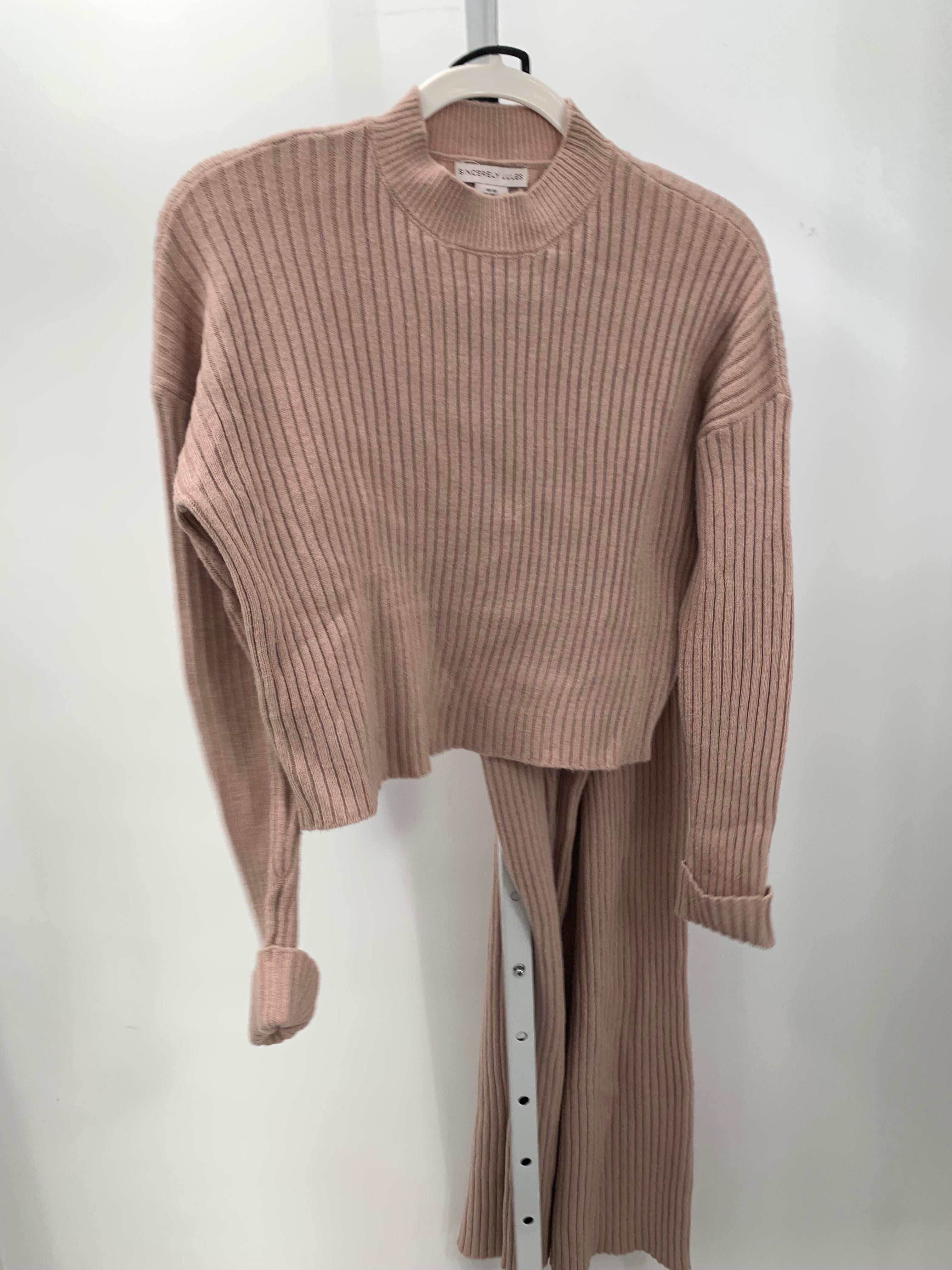 Size X Small Misses 2pc. Outfit