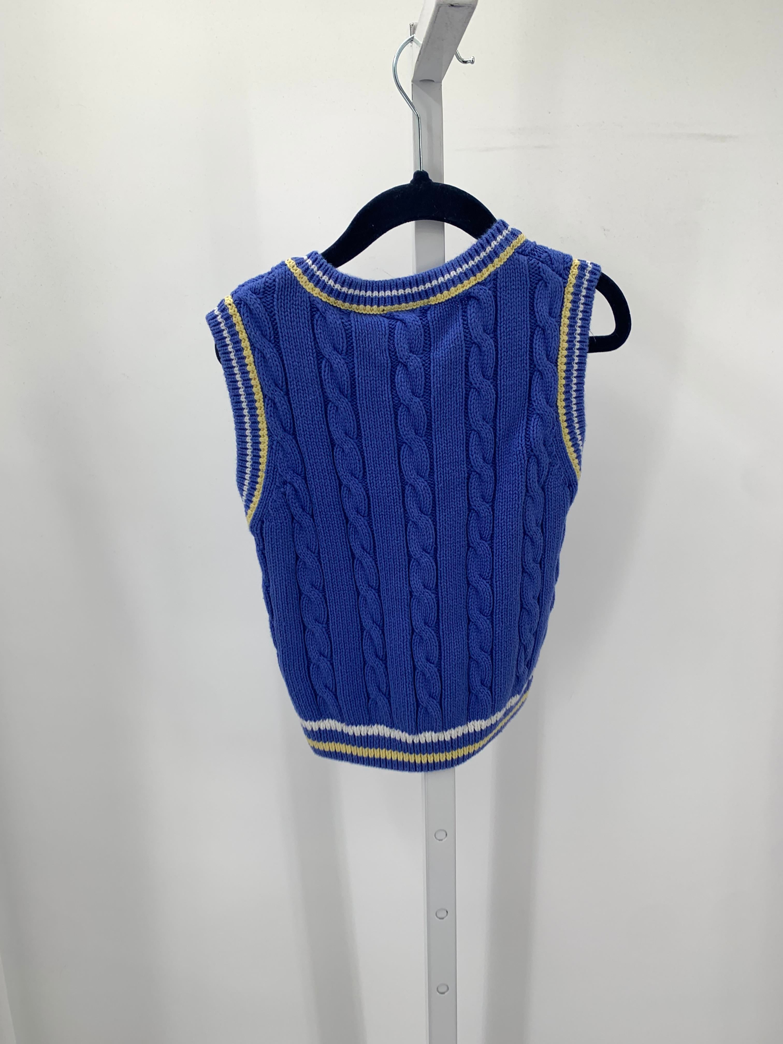 CABLE KNIT SWEATER VEST
