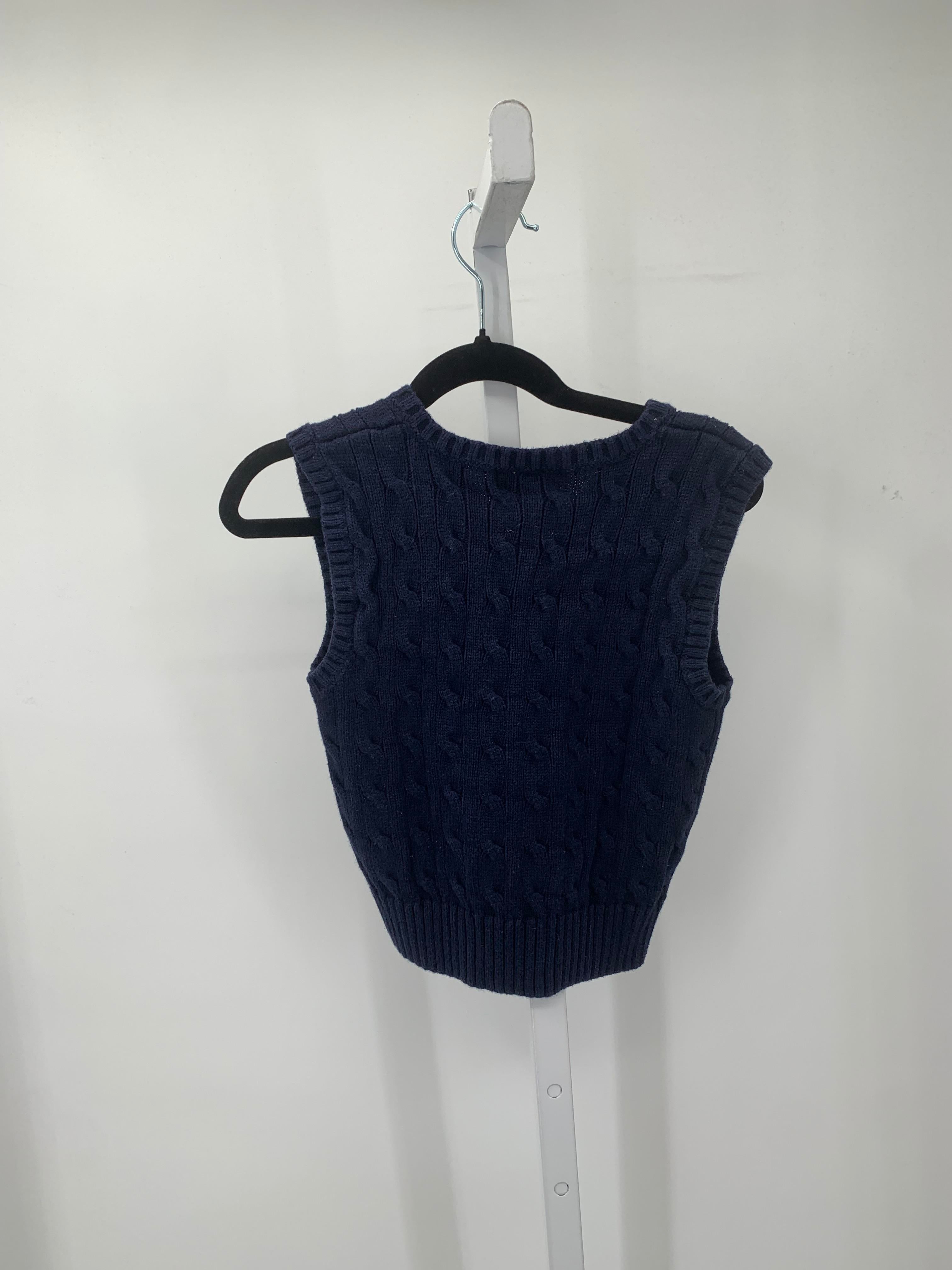CABLE KNIT VNECK SWEATER VEST