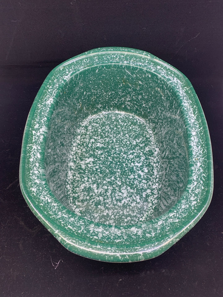 THICK GREEN SPOTTED BAKING DISH W/ CLEAR GLASS COVER.