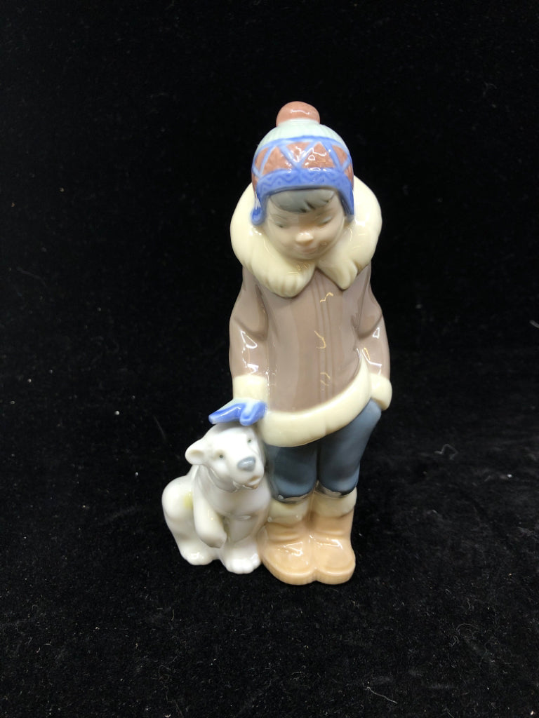 LLADRO LITTLE BOY W POLAR BEAR.