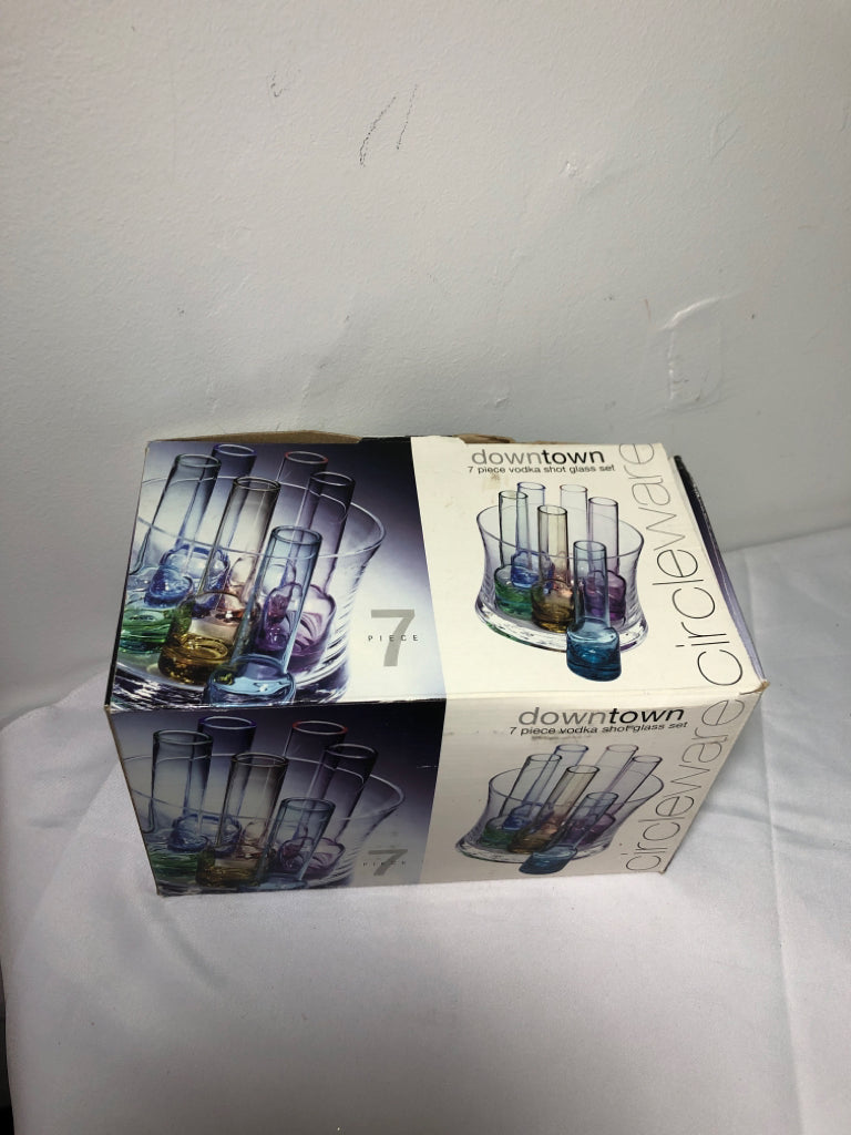 7PC VODAK SHOT GLASS SET.