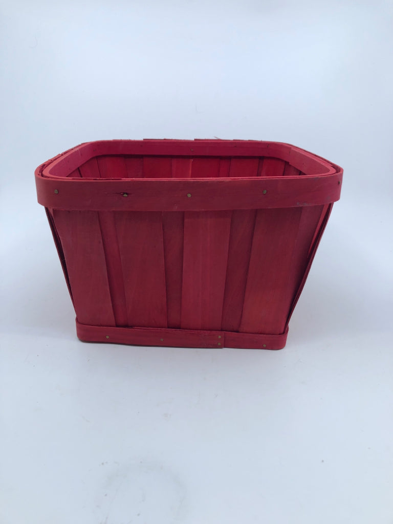 SQUARE RED BASKET.