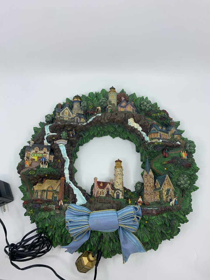 HEAVY RESIN THOMAS KINKADE SEASIDE VILLAGE LIGHT UP LIGHTHOUSE WREATH.