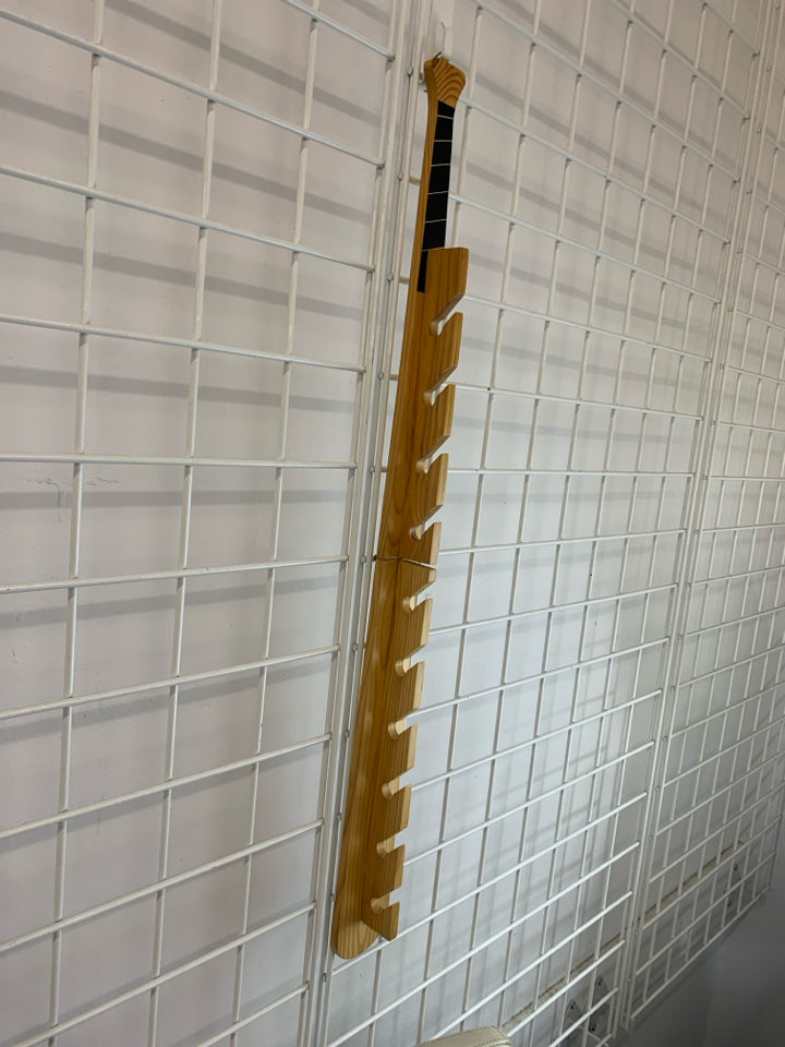 BASEBALL BAT HAT HOLDER.
